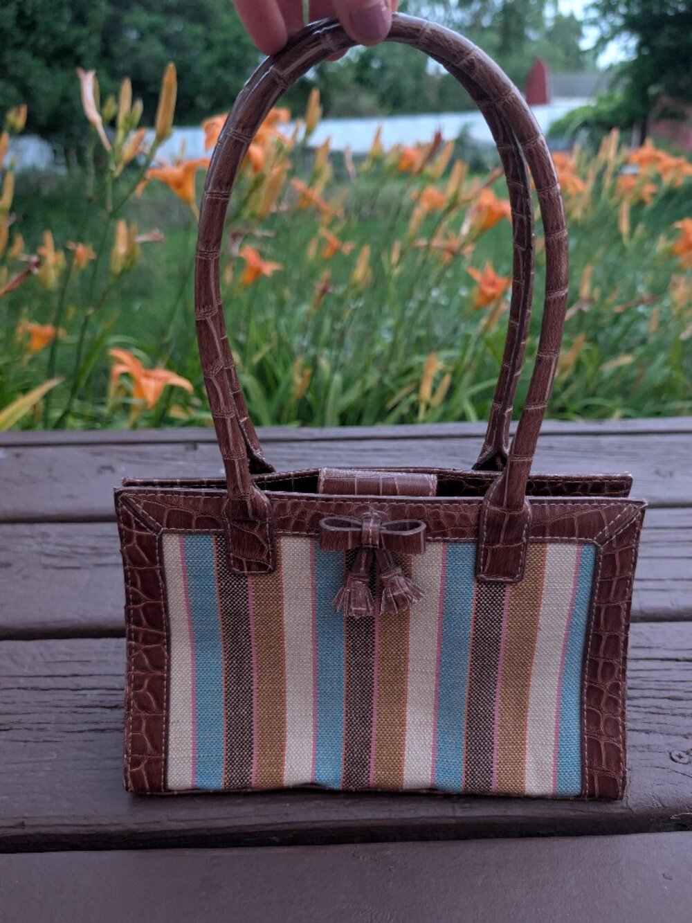 Vintage 90s/Y2K Liz Claiborne Woven Fabric Faux Crocodile Embossed Leather Bag